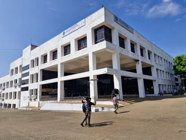 Kalasalingam University Academic Building photo 1